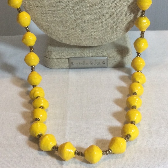 Paper Bead Maxi Necklace - Picture 2 of 3